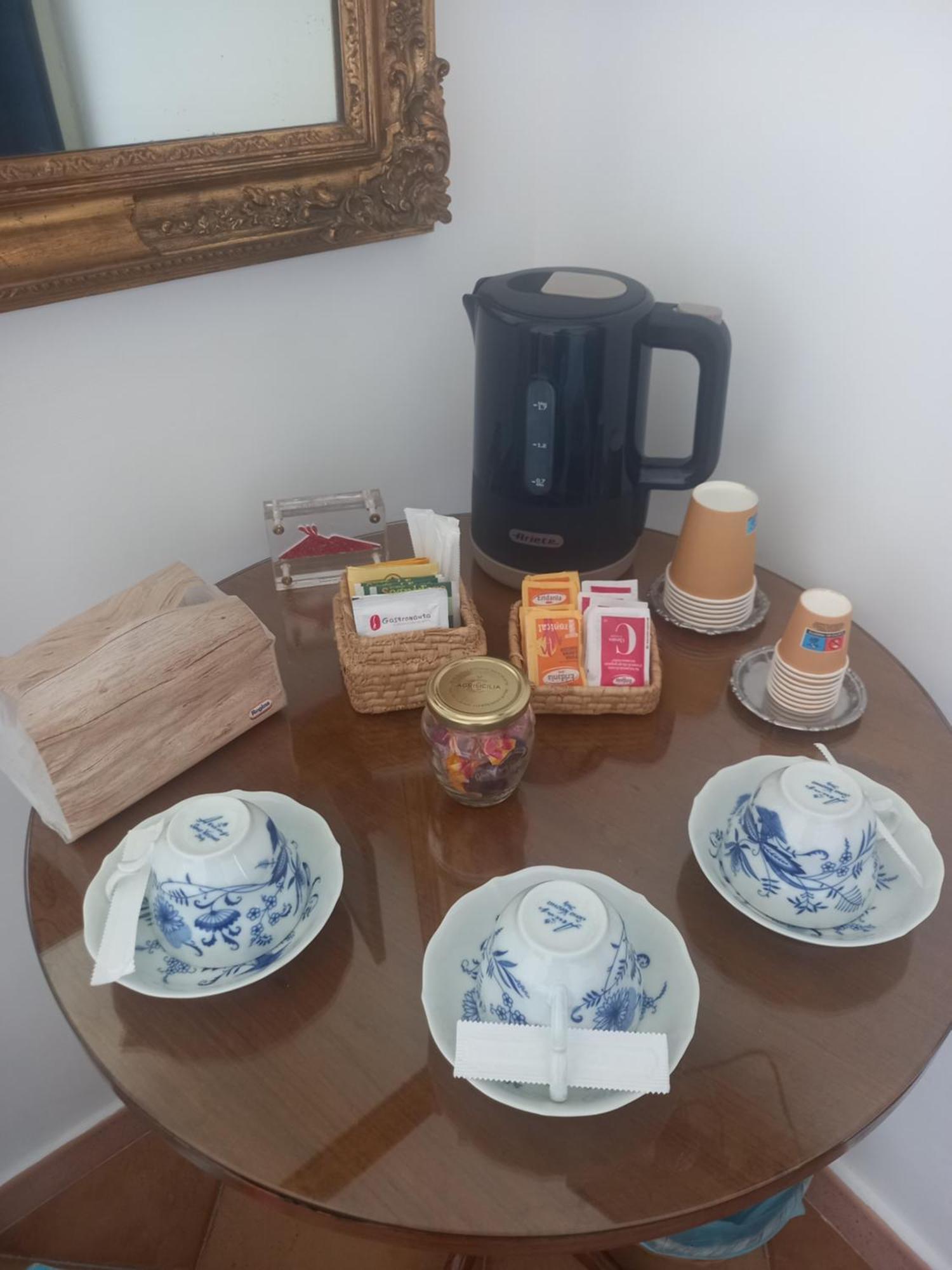 99 Scalini Bed & Breakfast Наполи Екстериор снимка