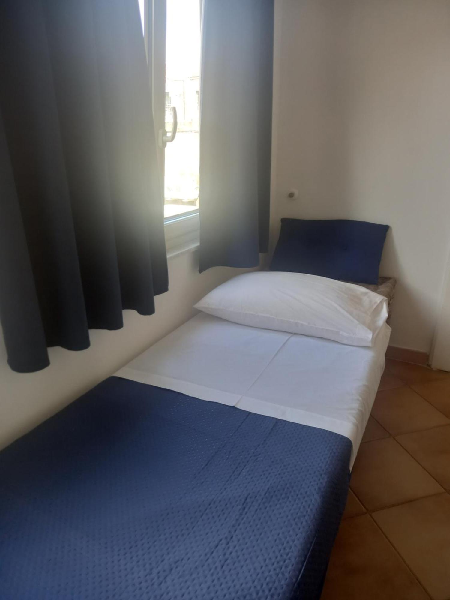 99 Scalini Bed & Breakfast Наполи Екстериор снимка