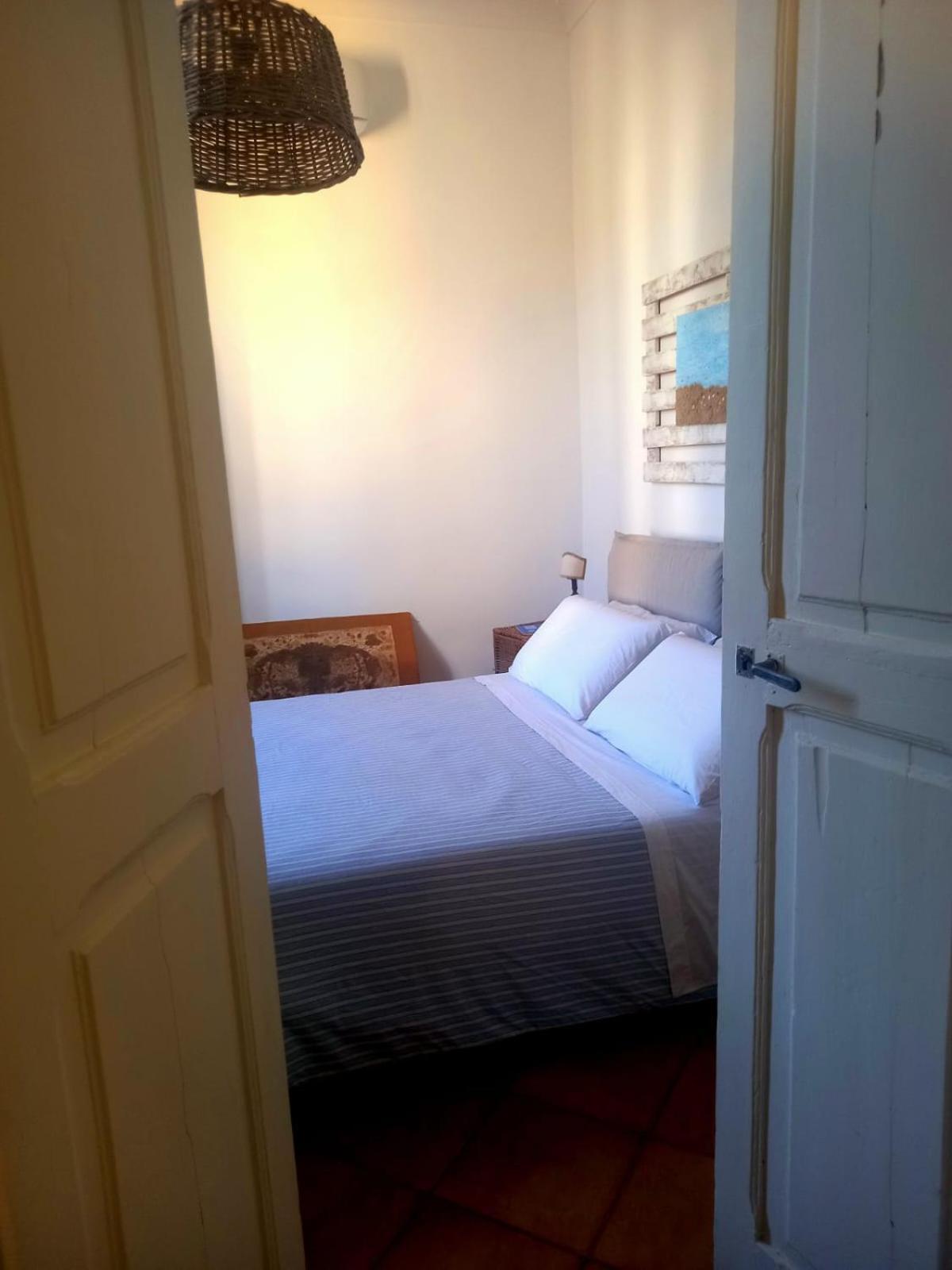 99 Scalini Bed & Breakfast Наполи Екстериор снимка