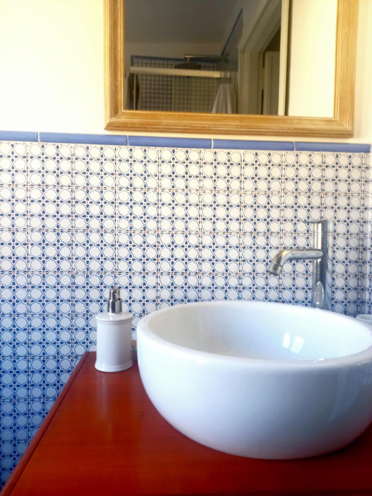 99 Scalini Bed & Breakfast Наполи Екстериор снимка
