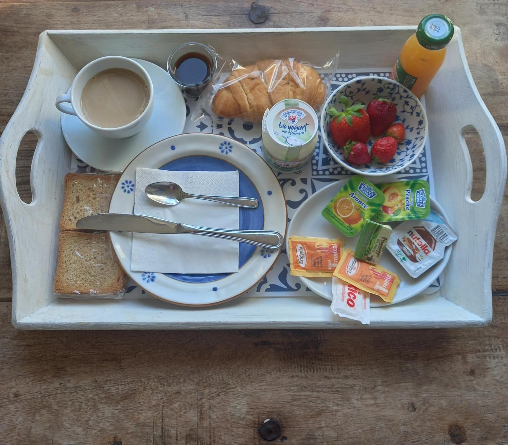 99 Scalini Bed & Breakfast Наполи Екстериор снимка